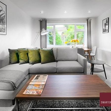 Sunninghill Village - 2 Bed - Parking And Garden Ascot  Zewnętrze zdjęcie
