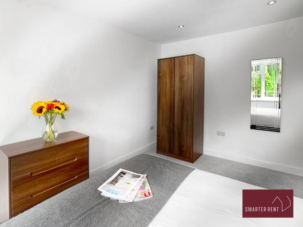 Sunninghill Village - 2 Bed - Parking And Garden Ascot  Zewnętrze zdjęcie