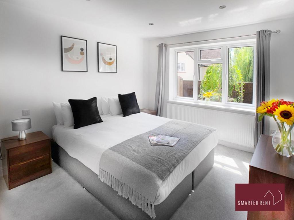 Sunninghill Village - 2 Bed - Parking And Garden Ascot  Zewnętrze zdjęcie