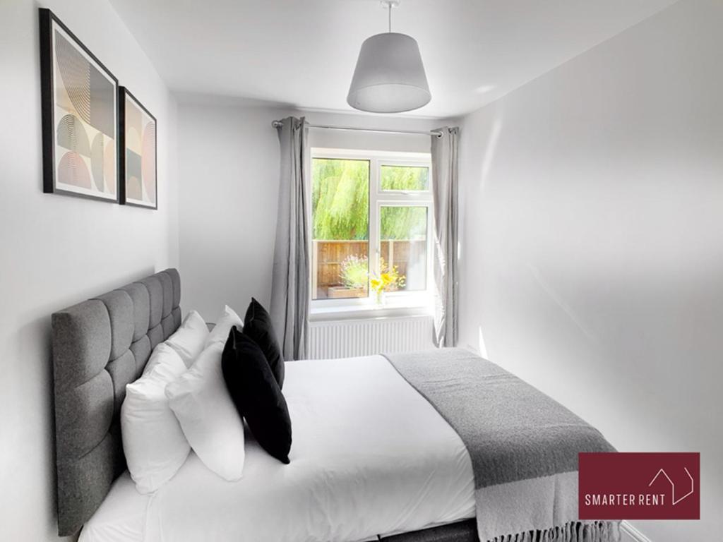 Sunninghill Village - 2 Bed - Parking And Garden Ascot  Zewnętrze zdjęcie