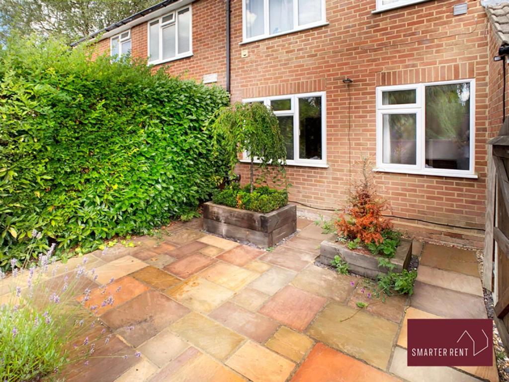 Sunninghill Village - 2 Bed - Parking And Garden Ascot  Zewnętrze zdjęcie